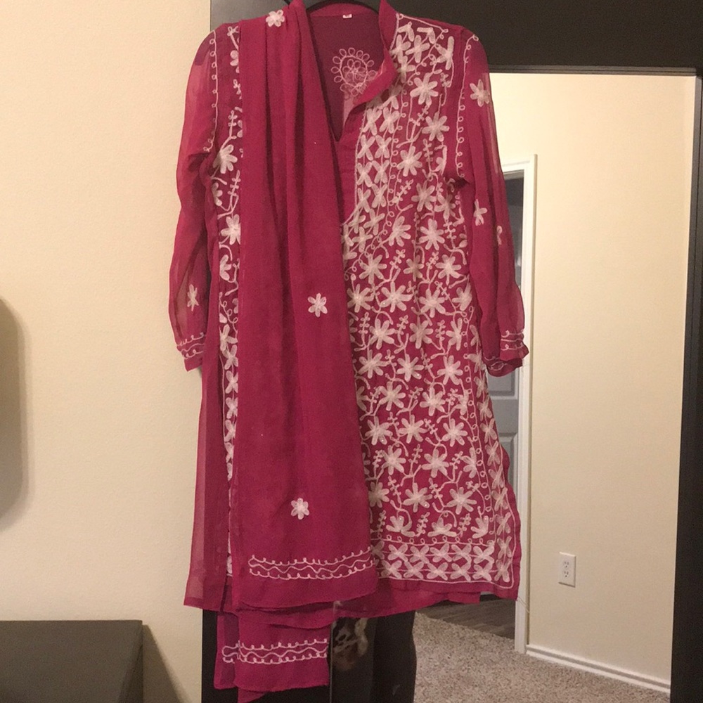 Shalwar Kameez top with dupatta 💕